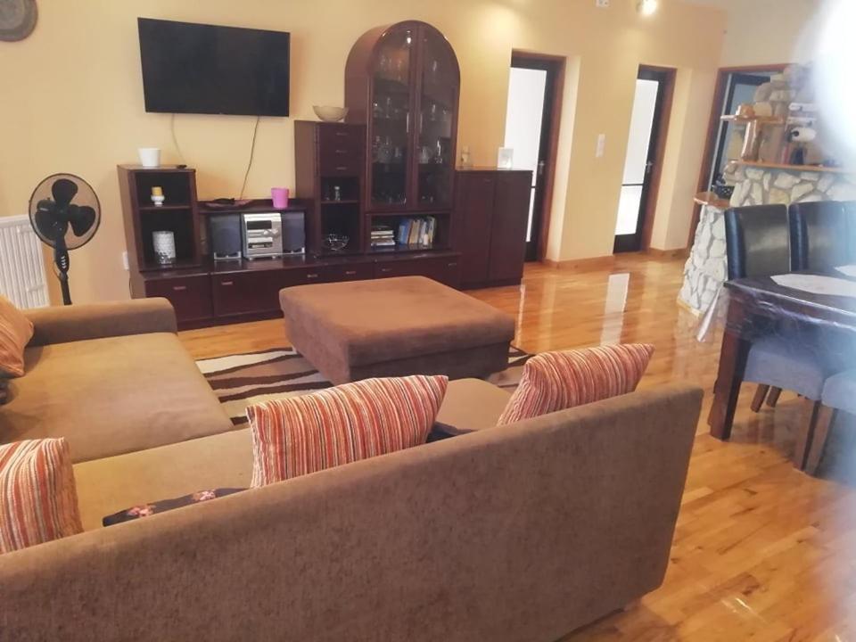 Sunfish Apartman Балатонсарсо Екстериор снимка